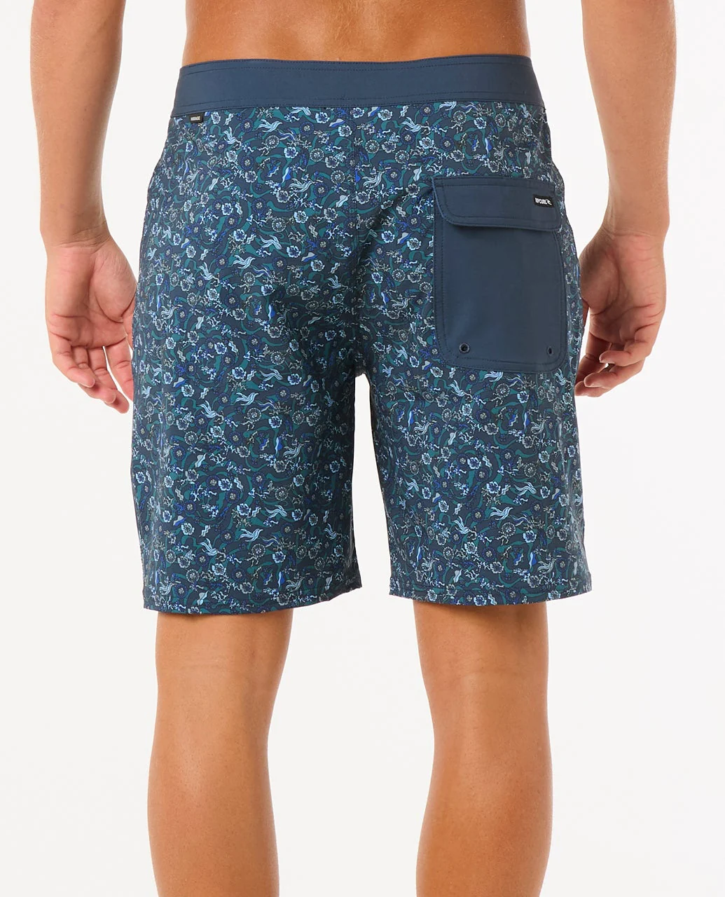 Mirage Floral Reef 19" Boardshort - Image 3