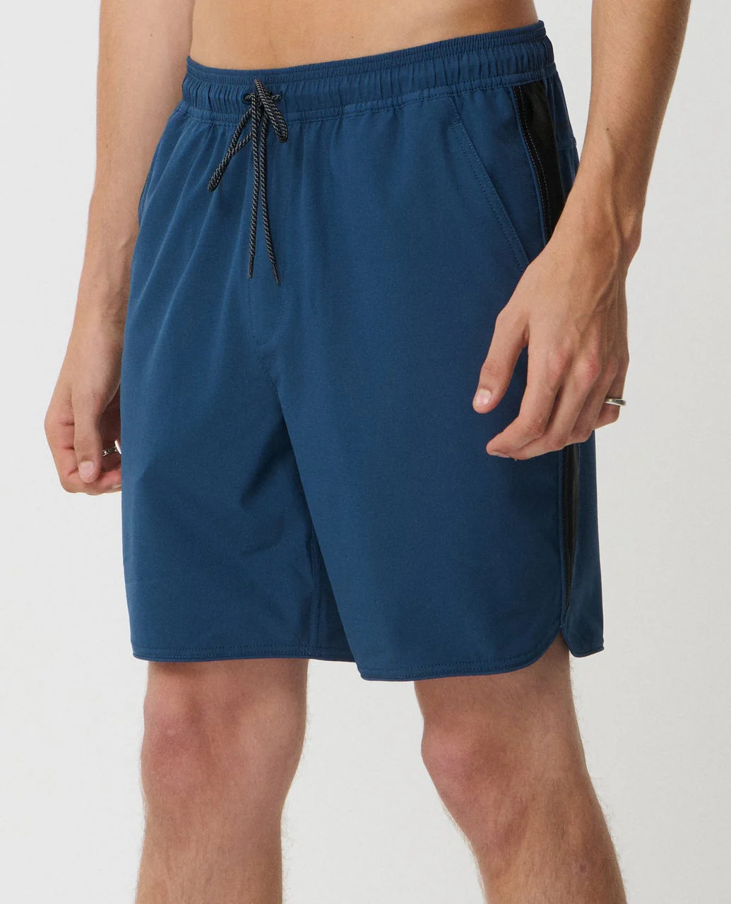 S-Series Vc Pivot 18" Volley Boardshort - Image 2