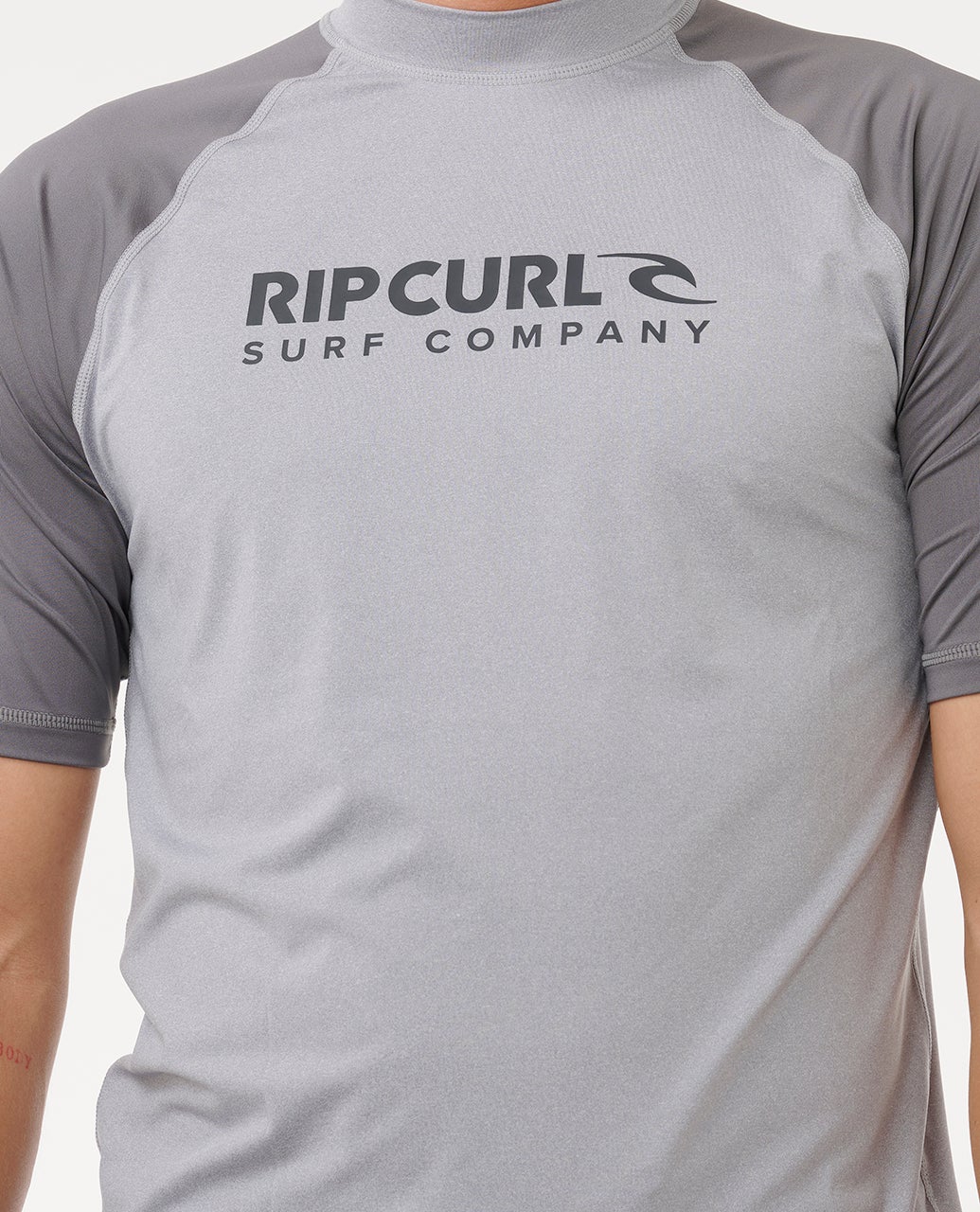 Shock UPF50 Short Sleeve Rash Ves - Image 5